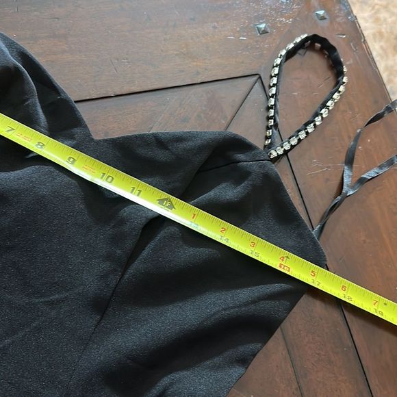 Mac Duggal Ieena Crystal-Embellished A-Line Gown - size 4 - Picture 10 of 11